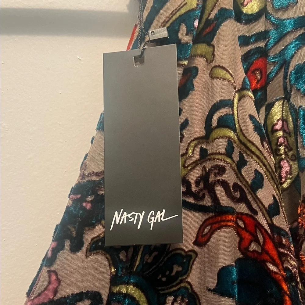 Nasty Gal Paisley Devore Angel Sleeve Jumpsuit - Picture 4 of 6